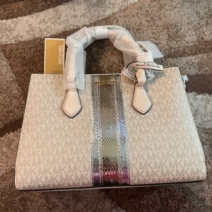 Michael Kors Cream and Gold Women's Bag